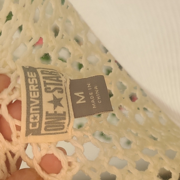 Converse crochet top, medium, cream color. - Picture 6 of 6